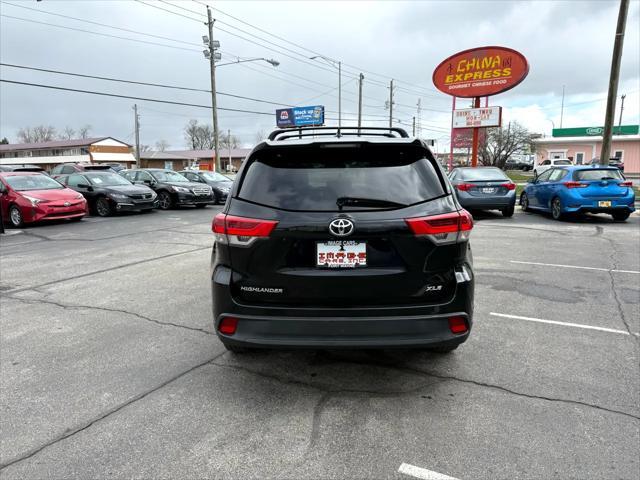 used 2018 Toyota Highlander car, priced at $21,895