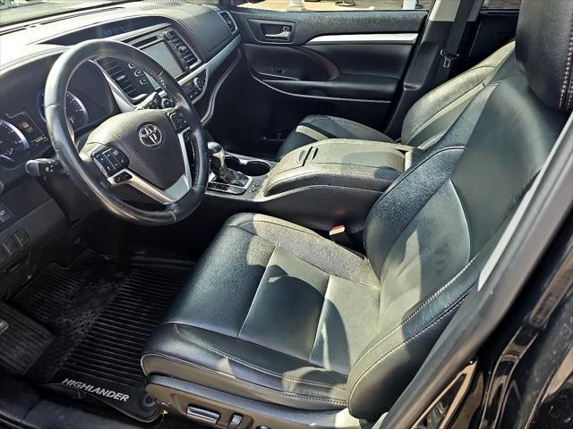 used 2019 Toyota Highlander car, priced at $25,495