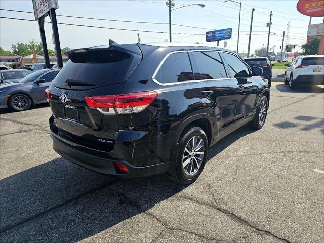 used 2019 Toyota Highlander car, priced at $25,495