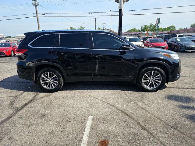 used 2019 Toyota Highlander car, priced at $25,495