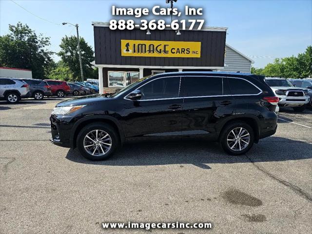 used 2019 Toyota Highlander car, priced at $25,495
