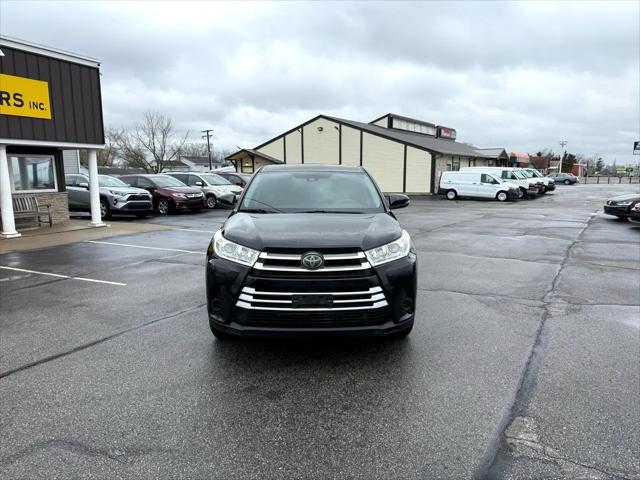 used 2019 Toyota Highlander car, priced at $19,495