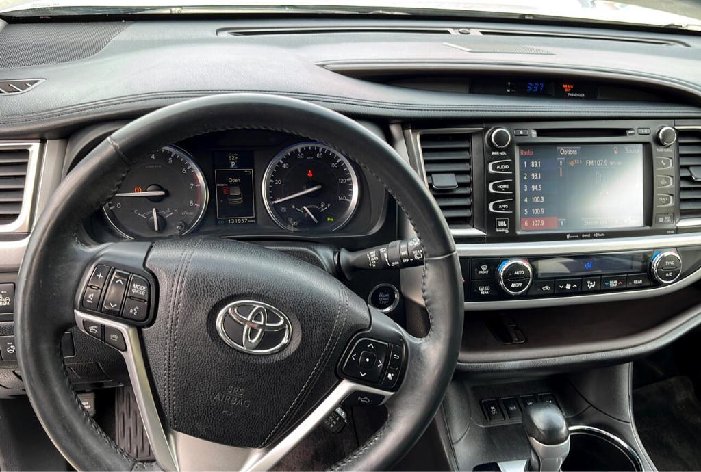 used 2016 Toyota Highlander car, priced at $20,495