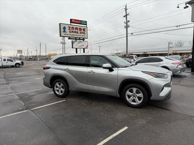 used 2021 Toyota Highlander car, priced at $23,495