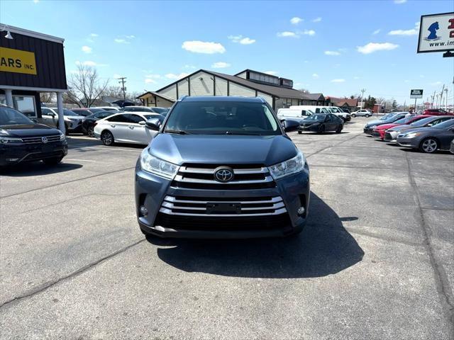 used 2018 Toyota Highlander car, priced at $22,495