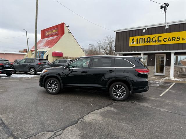 used 2018 Toyota Highlander car, priced at $21,681