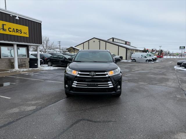 used 2018 Toyota Highlander car, priced at $21,681