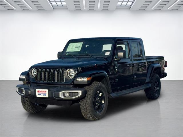 new 2025 Jeep Gladiator car, priced at $41,603