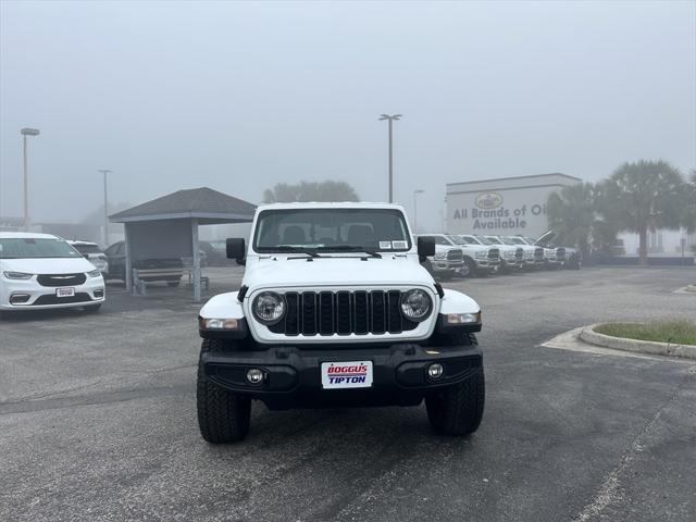 new 2025 Jeep Gladiator car, priced at $42,585