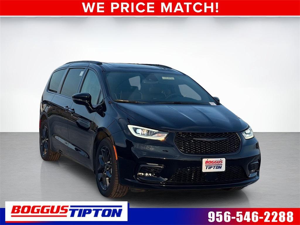 new 2026 Chrysler Pacifica car, priced at $57,365