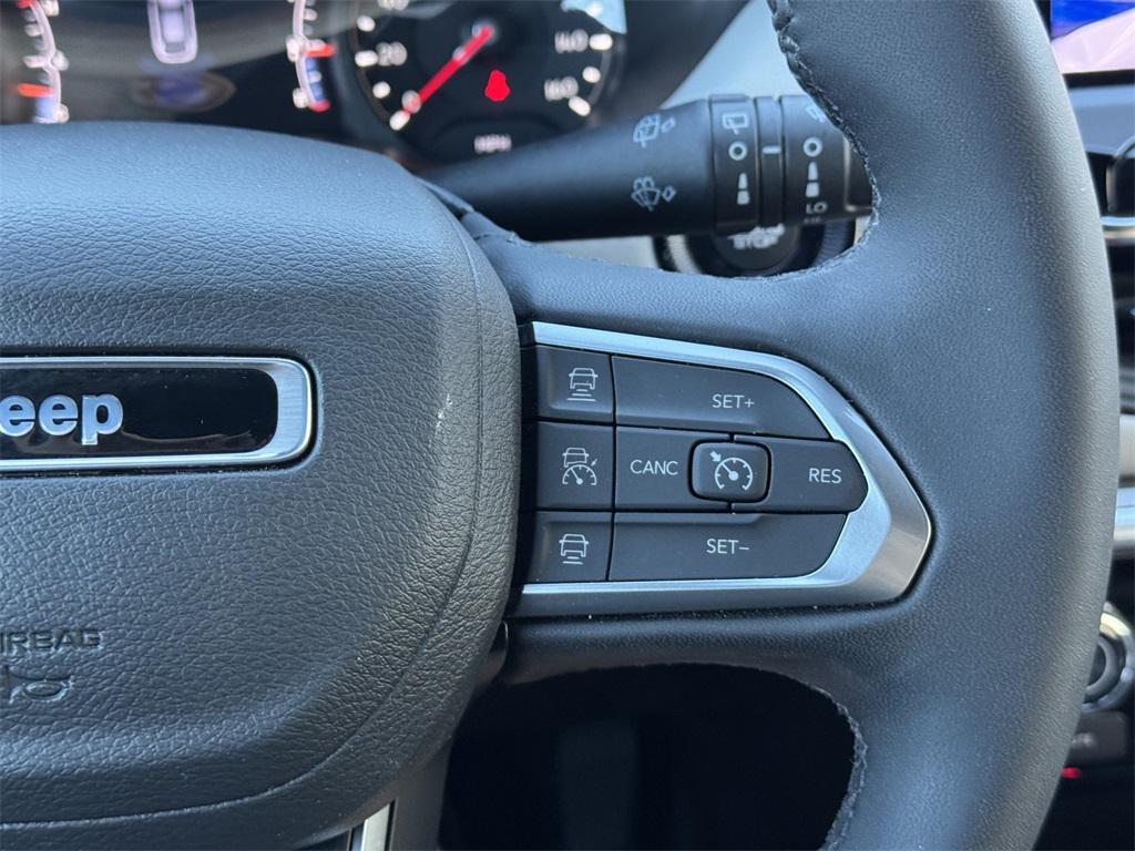 new 2025 Jeep Compass car, priced at $29,335