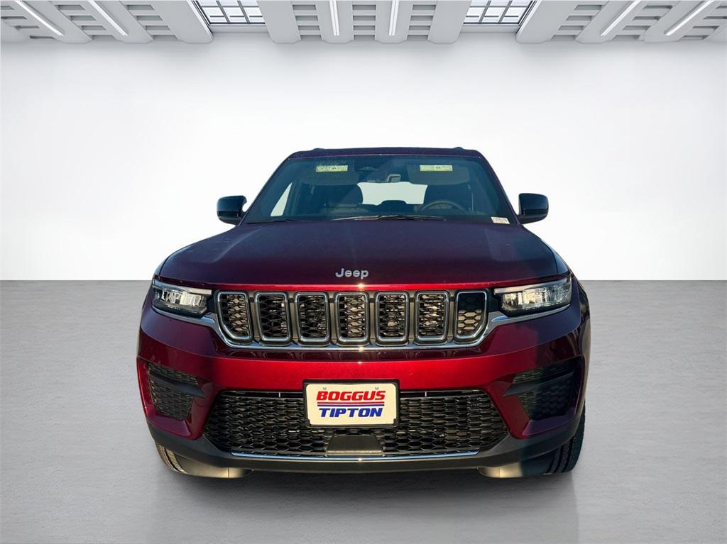 new 2025 Jeep Grand Cherokee car, priced at $37,375