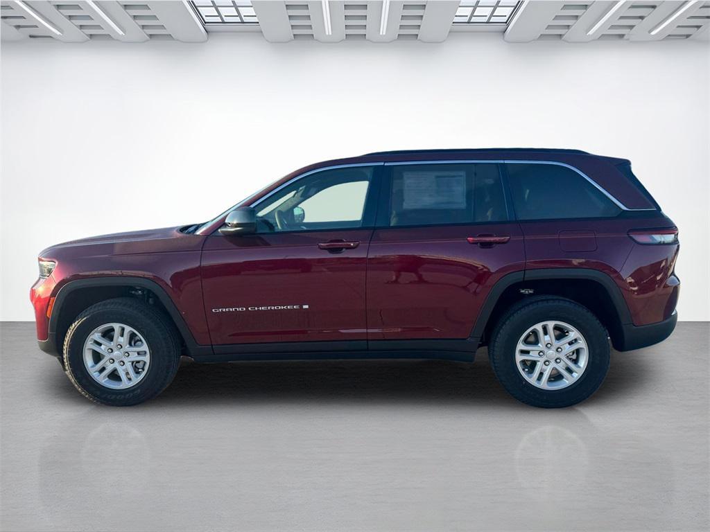 new 2025 Jeep Grand Cherokee car, priced at $37,375