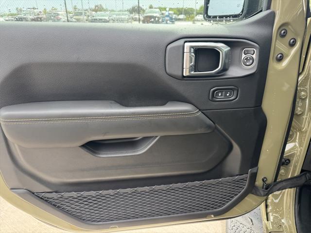 new 2025 Jeep Gladiator car, priced at $41,603