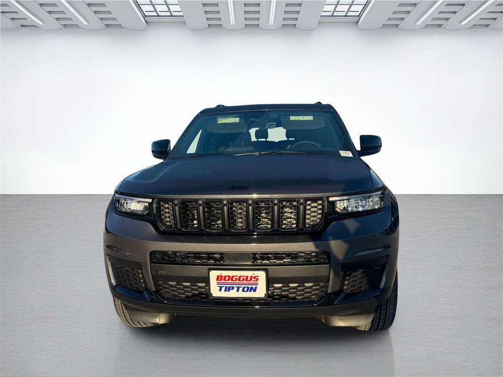 new 2025 Jeep Grand Cherokee car, priced at $35,975