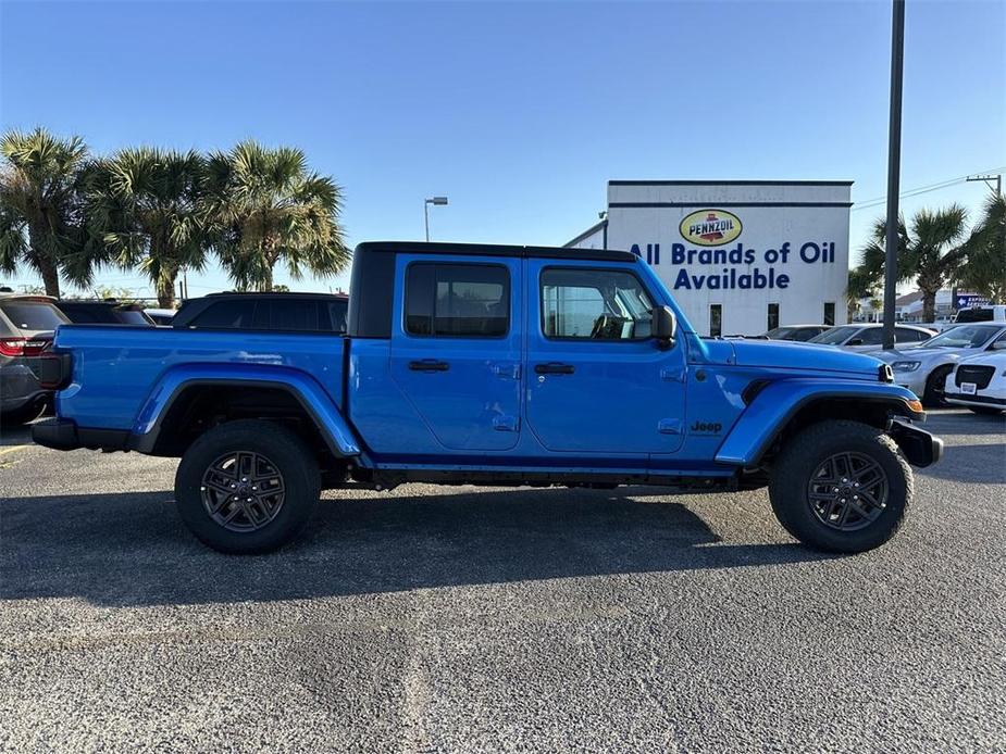 new 2024 Jeep Gladiator car, priced at $48,985