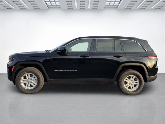 new 2025 Jeep Grand Cherokee car, priced at $37,146