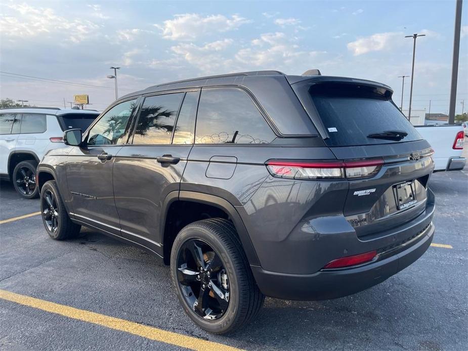 new 2023 Jeep Grand Cherokee car, priced at $45,430