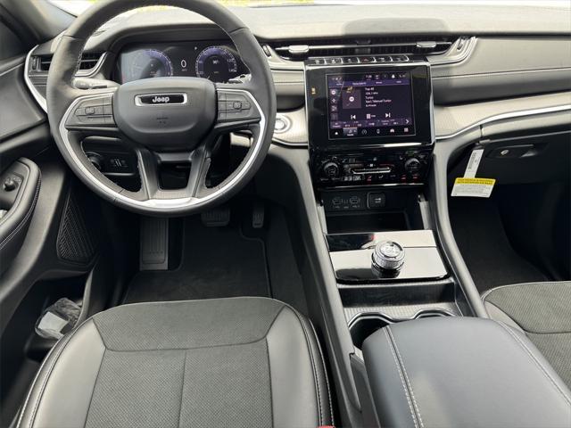 new 2025 Jeep Grand Cherokee car, priced at $38,130