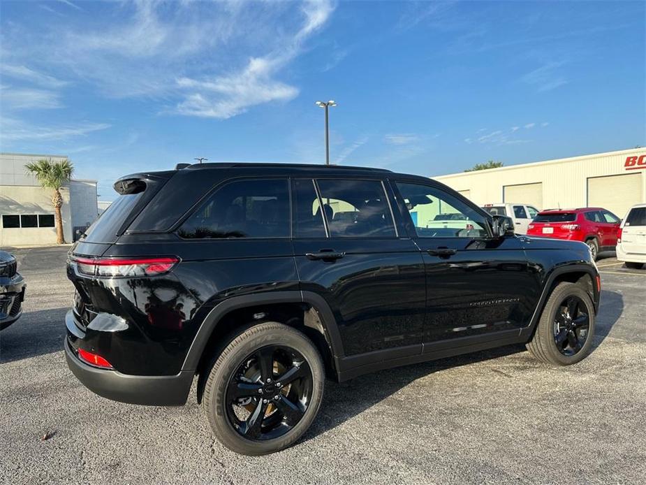 new 2023 Jeep Grand Cherokee car, priced at $43,125