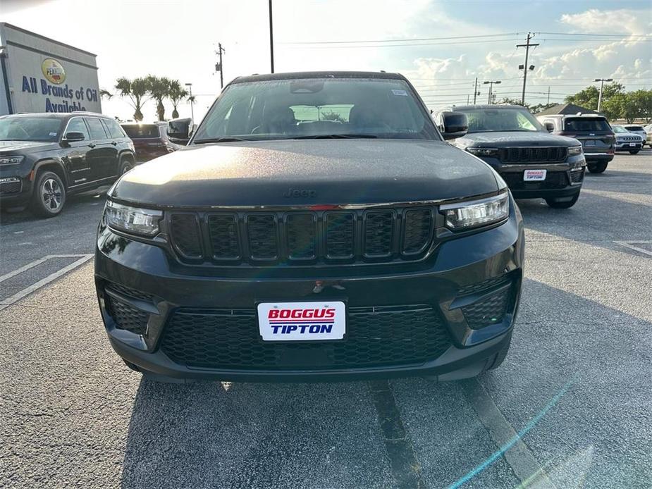 new 2023 Jeep Grand Cherokee car, priced at $43,125