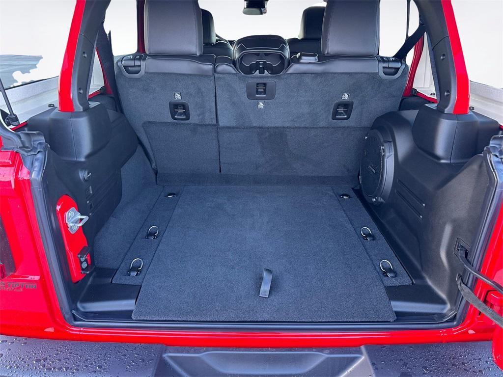 new 2025 Jeep Wrangler car, priced at $47,620