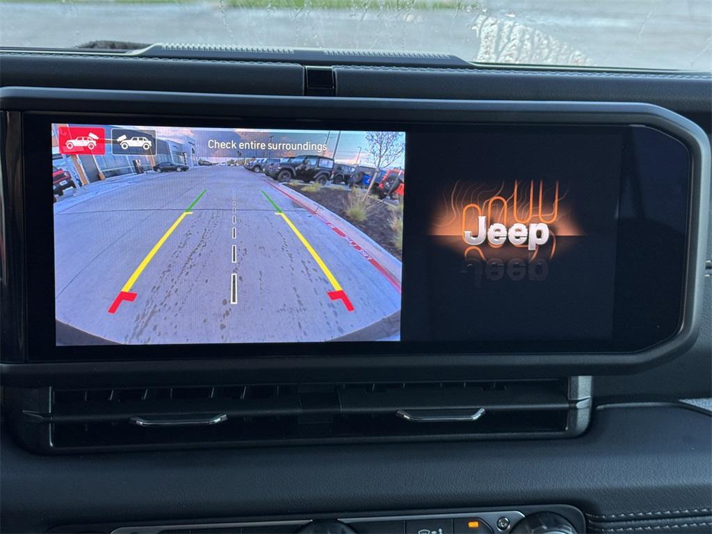 new 2025 Jeep Wrangler car, priced at $47,620