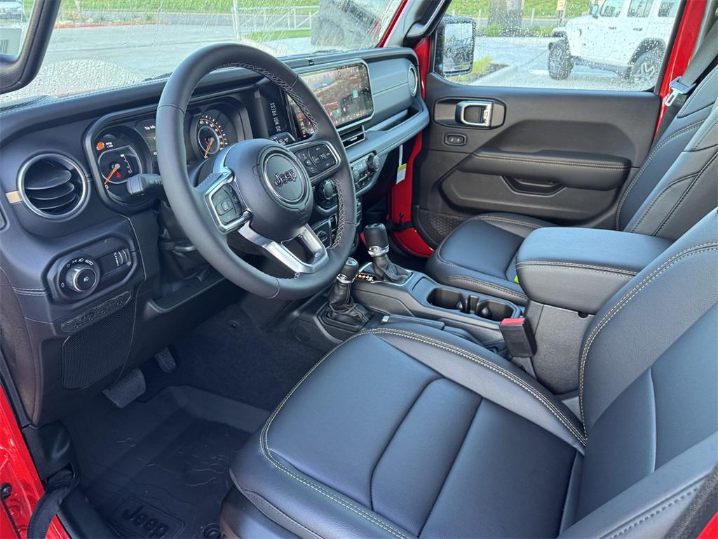 new 2025 Jeep Wrangler car, priced at $47,620