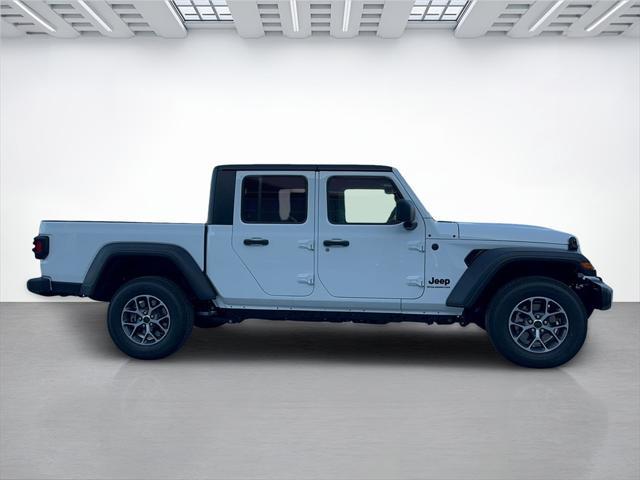 new 2025 Jeep Gladiator car, priced at $39,524
