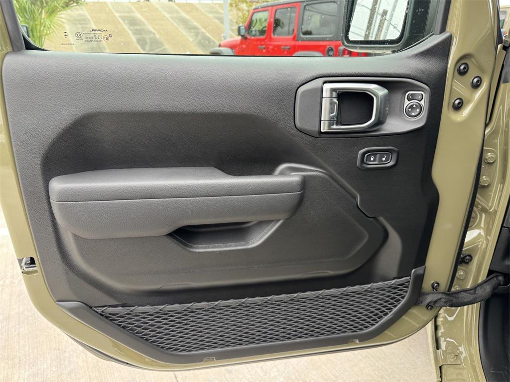 new 2025 Jeep Wrangler car, priced at $35,680
