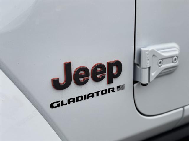 new 2025 Jeep Gladiator car, priced at $62,220