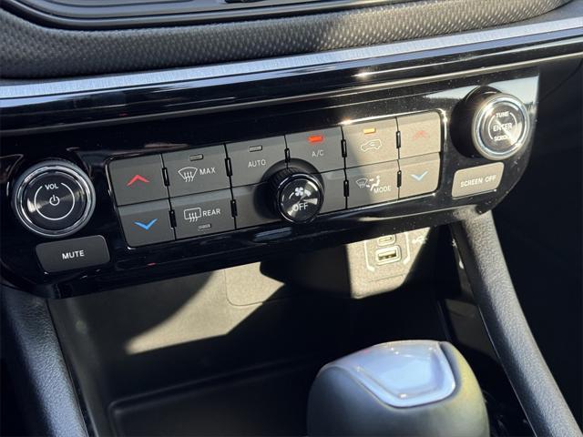 new 2025 Jeep Compass car, priced at $35,123