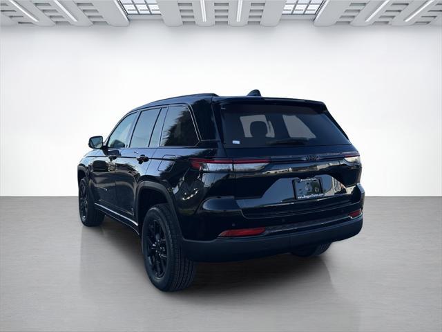 new 2025 Jeep Grand Cherokee car, priced at $39,666