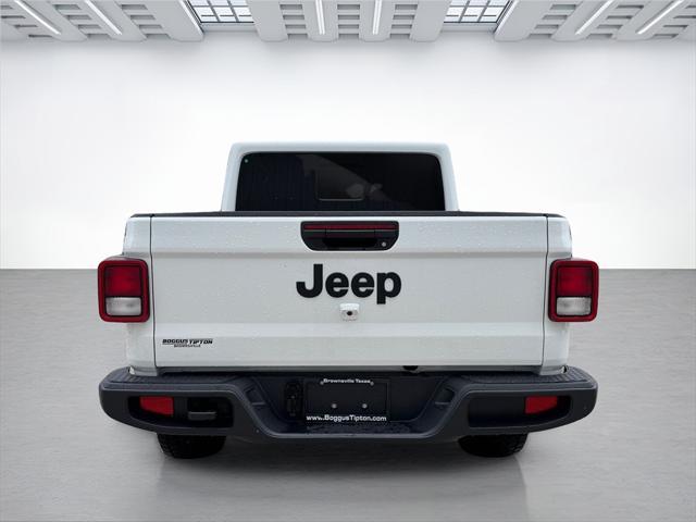 new 2025 Jeep Gladiator car, priced at $42,801