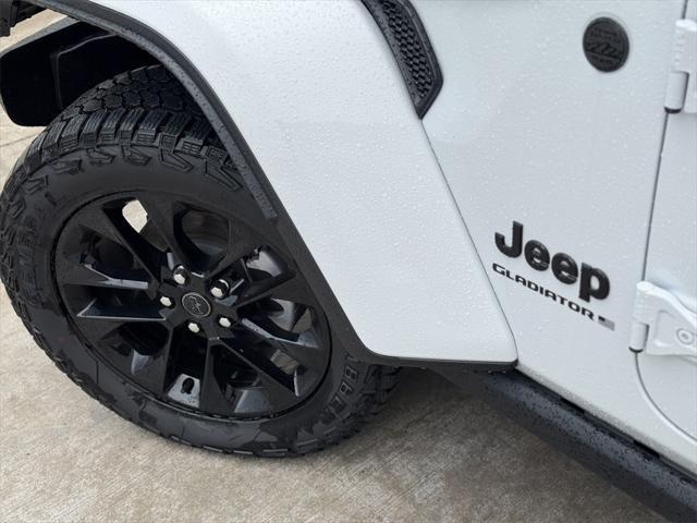new 2025 Jeep Gladiator car, priced at $42,801
