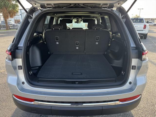 new 2025 Jeep Grand Cherokee car, priced at $38,698