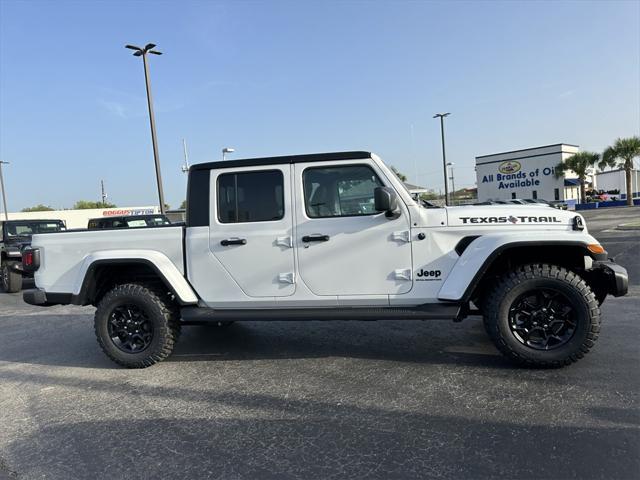 new 2023 Jeep Gladiator car, priced at $52,554