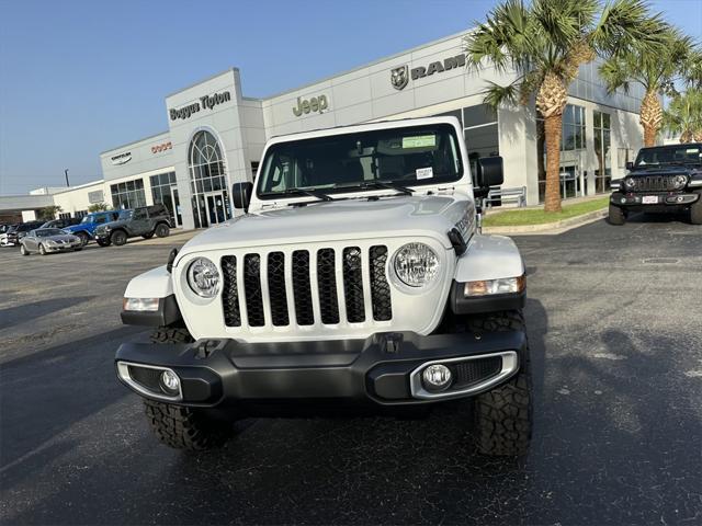 new 2023 Jeep Gladiator car, priced at $52,554