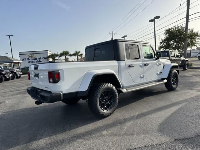 new 2023 Jeep Gladiator car, priced at $52,554