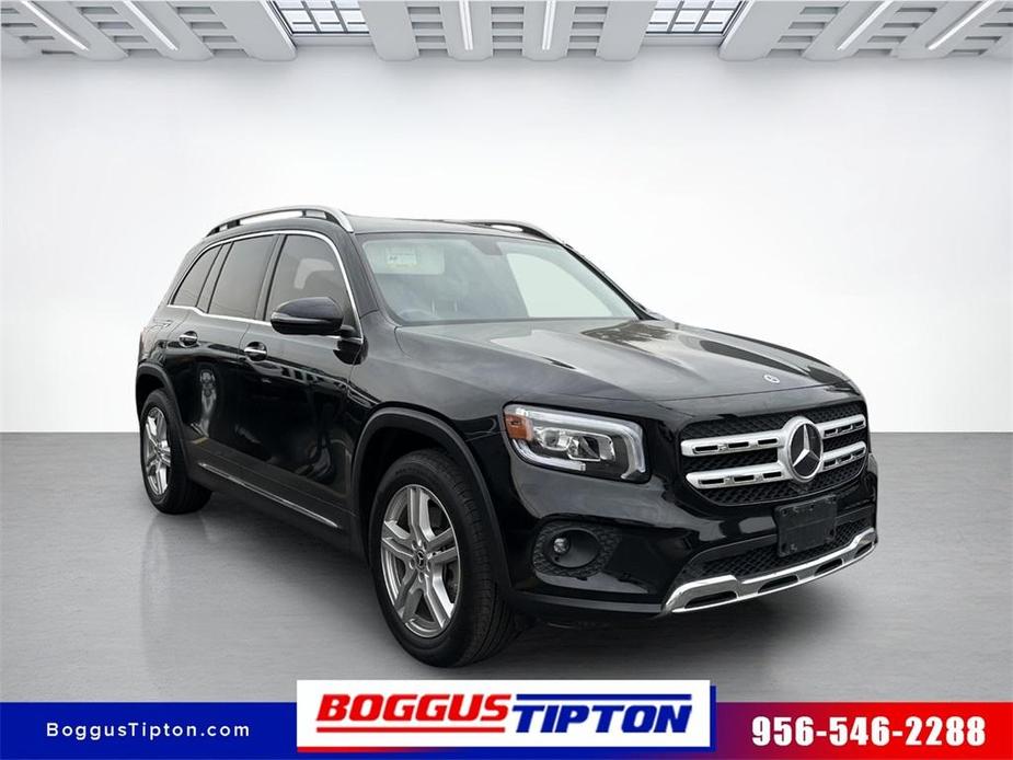 used 2020 Mercedes-Benz GLB 250 car, priced at $27,235