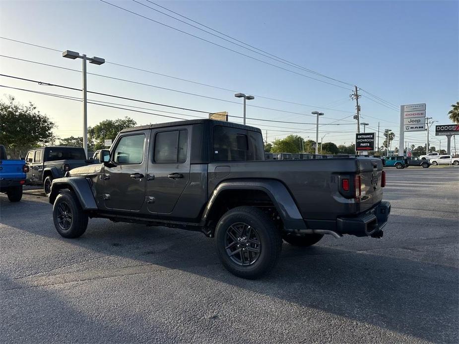 new 2024 Jeep Gladiator car, priced at $45,040