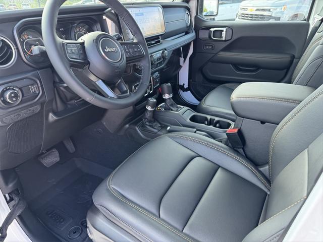 new 2025 Jeep Gladiator car, priced at $41,733