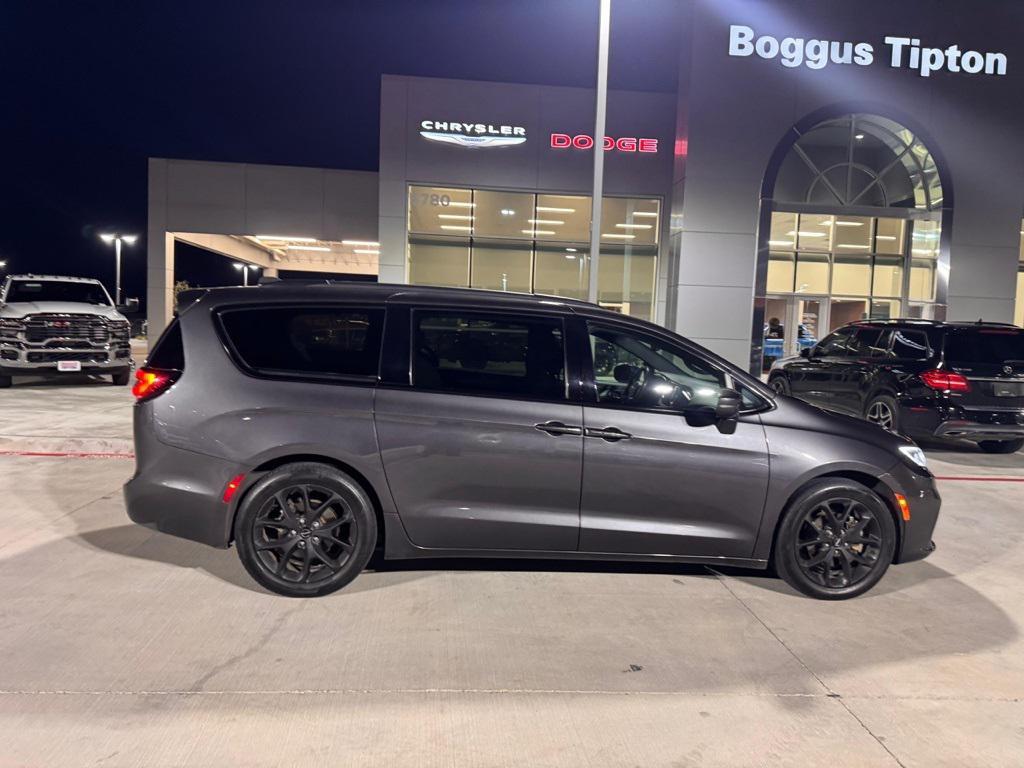 used 2021 Chrysler Pacifica car, priced at $22,878