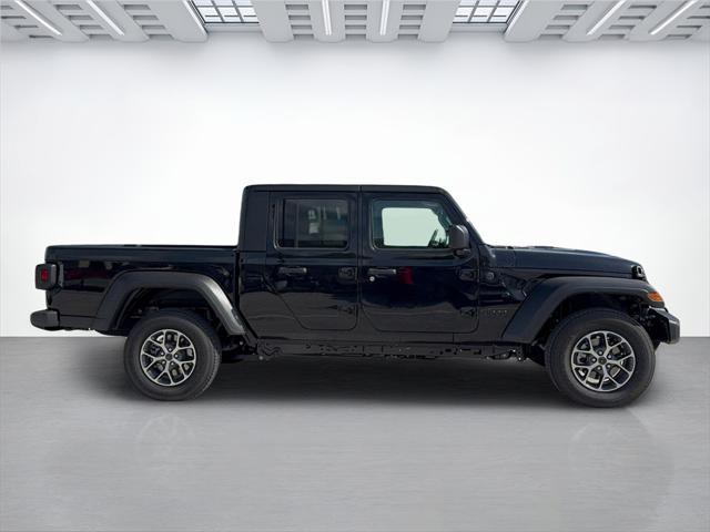 new 2025 Jeep Gladiator car, priced at $40,060
