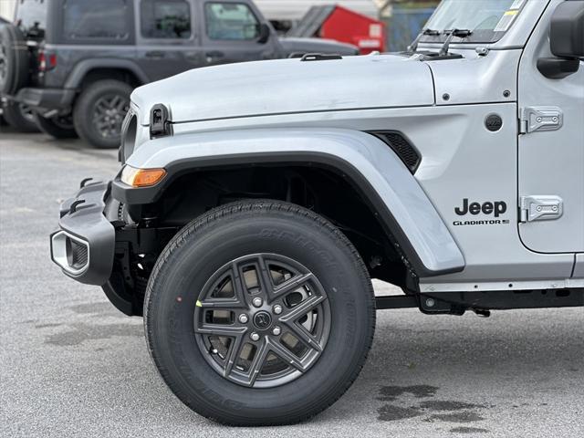 new 2024 Jeep Gladiator car, priced at $48,329