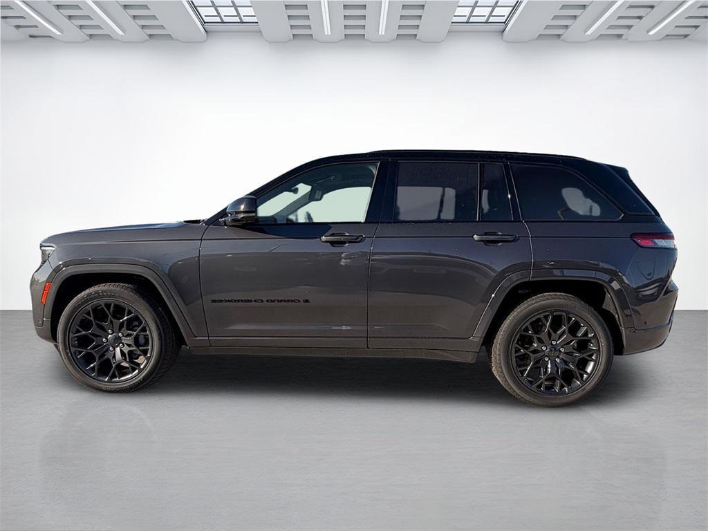 new 2025 Jeep Grand Cherokee car, priced at $50,925
