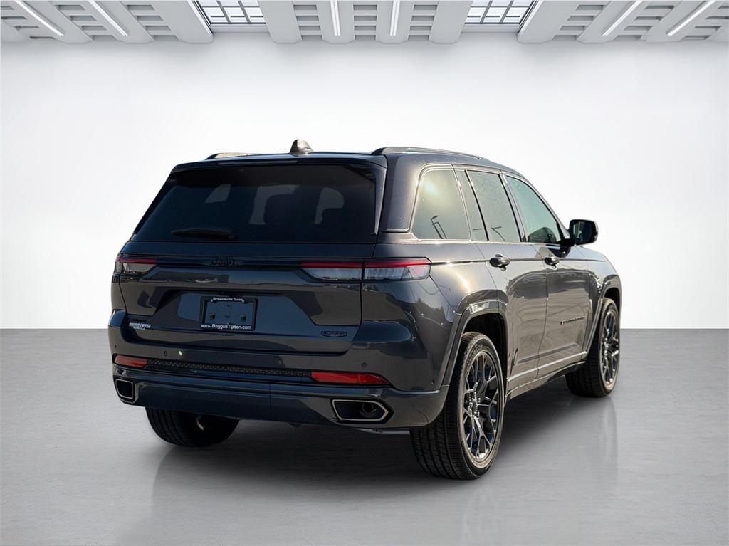 new 2025 Jeep Grand Cherokee car, priced at $50,925
