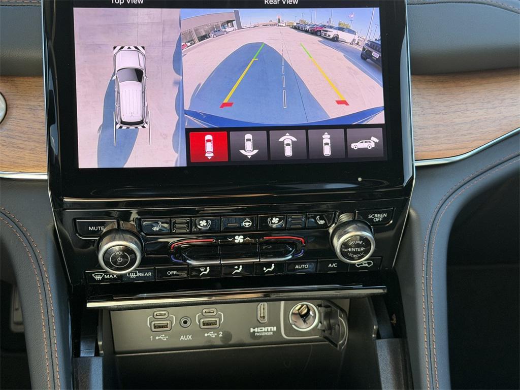 new 2025 Jeep Grand Cherokee car, priced at $50,925