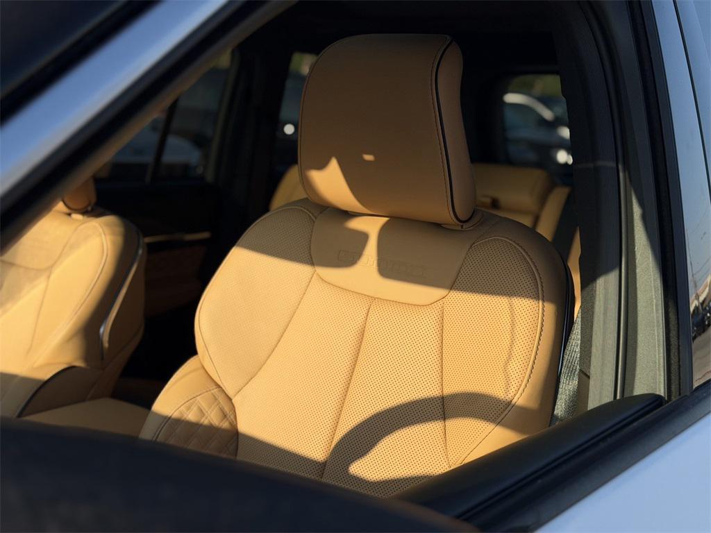 new 2025 Jeep Grand Cherokee car, priced at $51,805