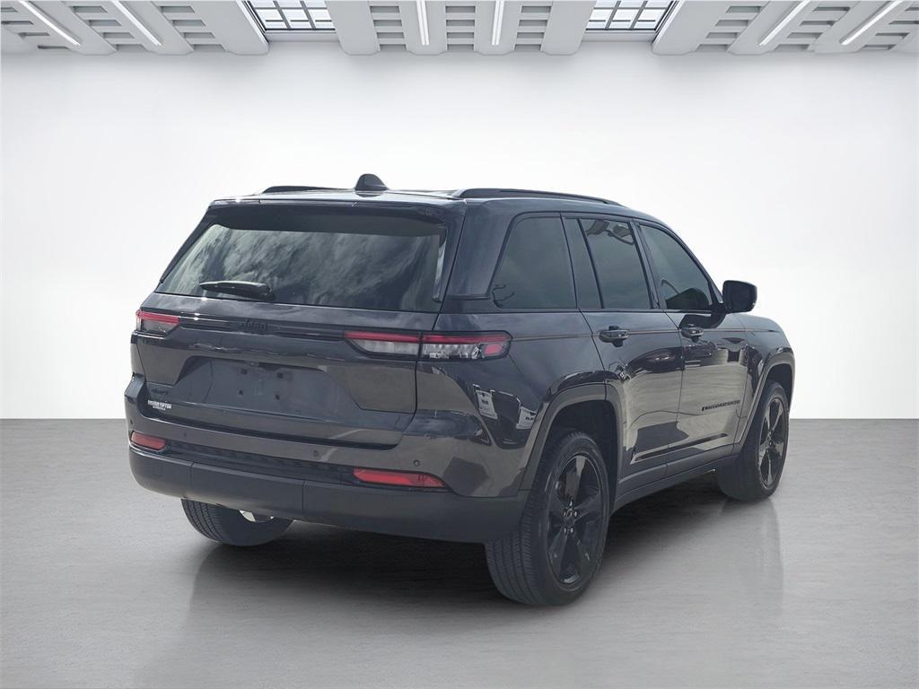 used 2024 Jeep Grand Cherokee car, priced at $33,991